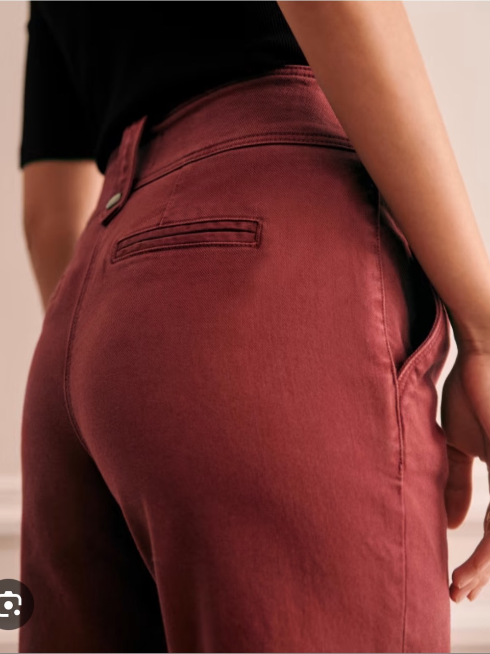 Sézane High-Waist Double-Buckle Leon Trousers — Dusty Mauve (Lie De Vin) - Picture 7 of 16